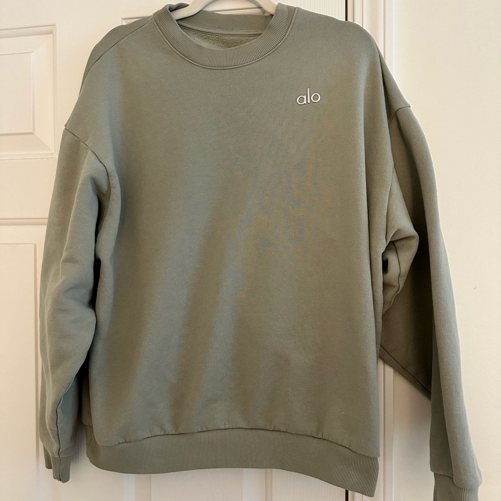 ALO Yoga Sage Green Crewneck Sweatshirt - Picture 3 of 4